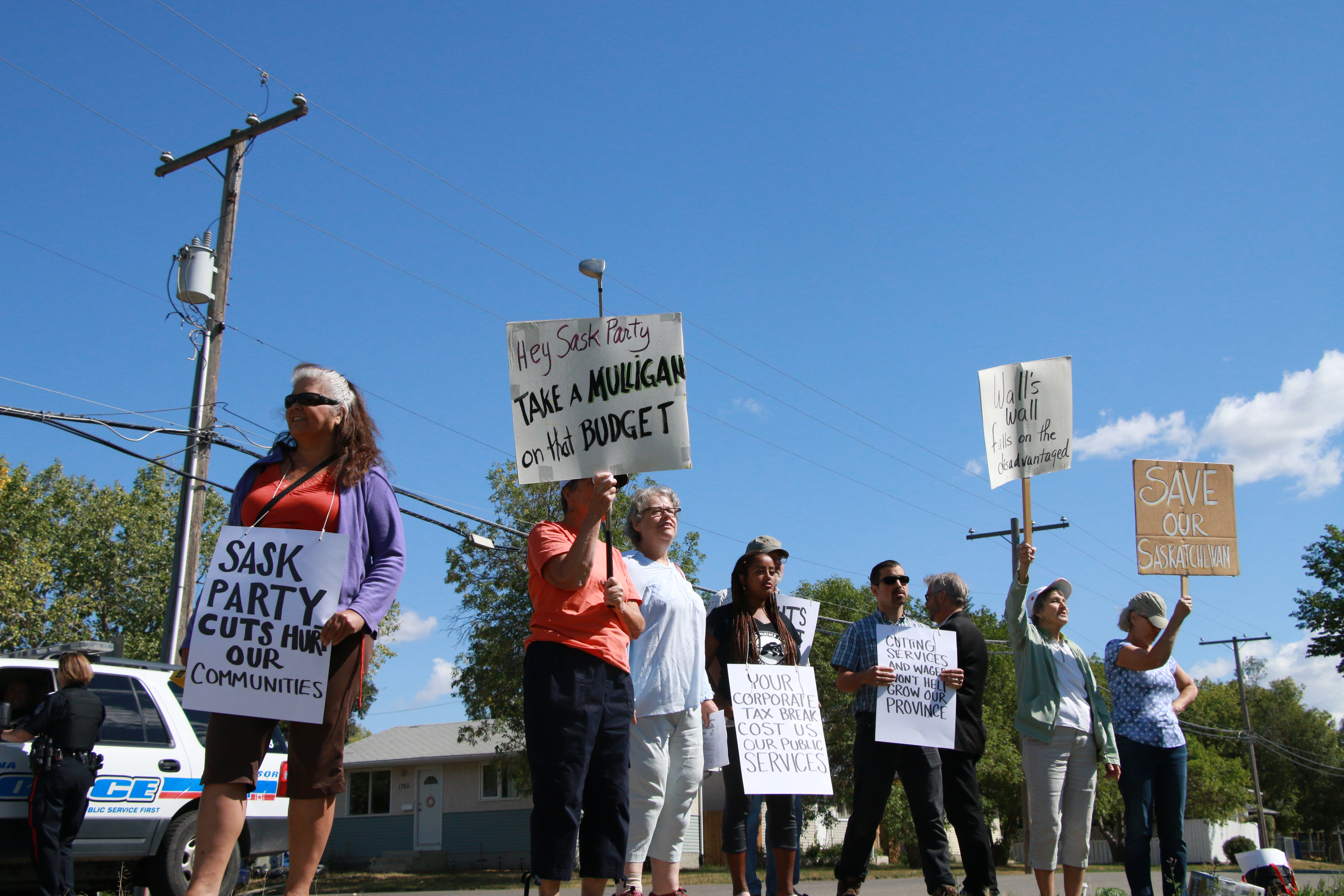 Picket of the premier's golf tournament